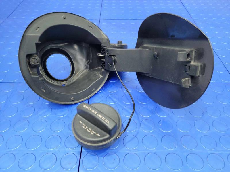 2014 Chevrolet Cruze Fuel Tank Door