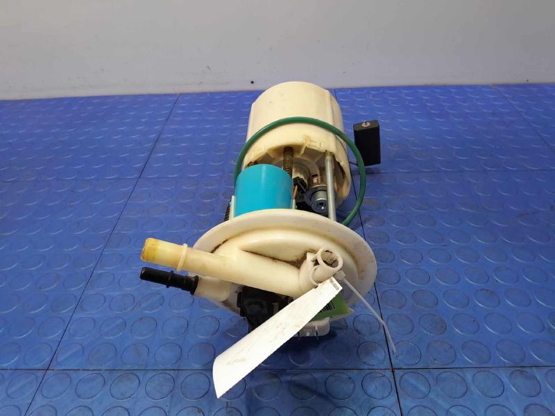 2008-2010 Pontiac Solstice 2.4L Fuel Pump Assembly Genuine Used OEM 19168378