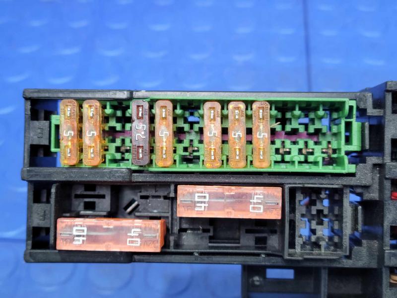2015 Audi A6 Cabin Fuse Box