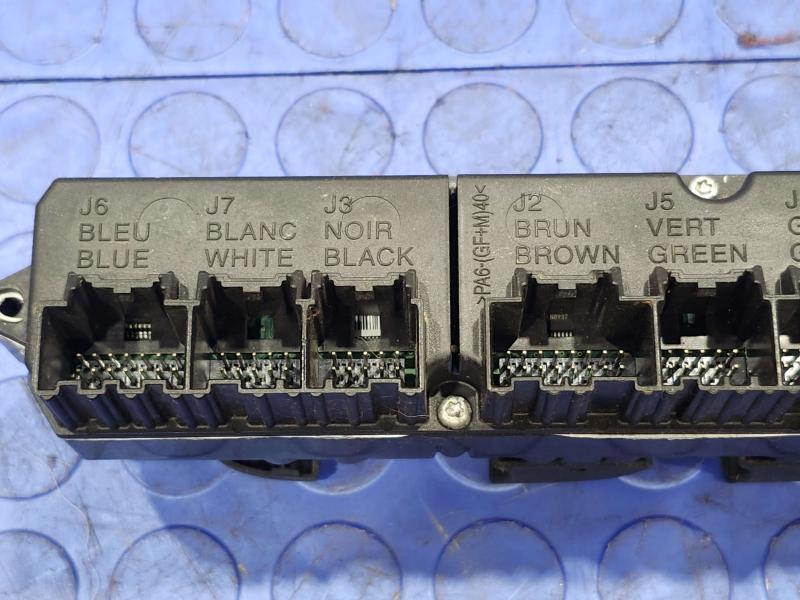 2010 Chevrolet Tahoe Door Switch Front