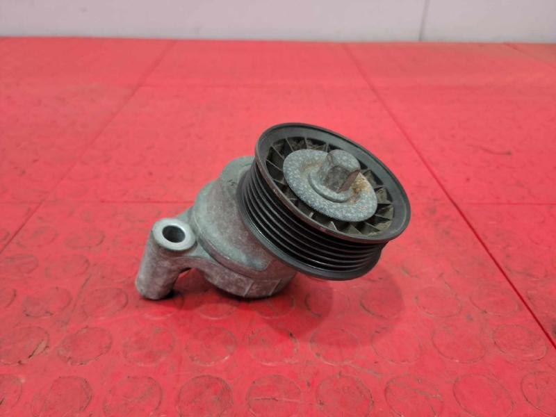 2013 GMC Yukon Engine Belt Tensioner