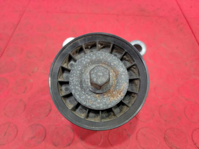 2013 GMC Yukon Engine Belt Tensioner