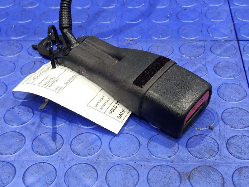2017 Toyota Prius Front Seat Belt