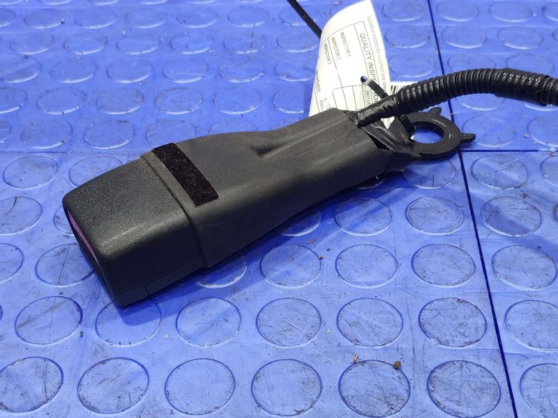 2017 Toyota Prius Front Seat Belt