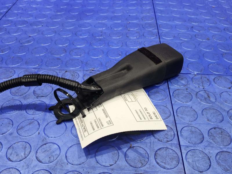 2017 Toyota Prius Front Seat Belt
