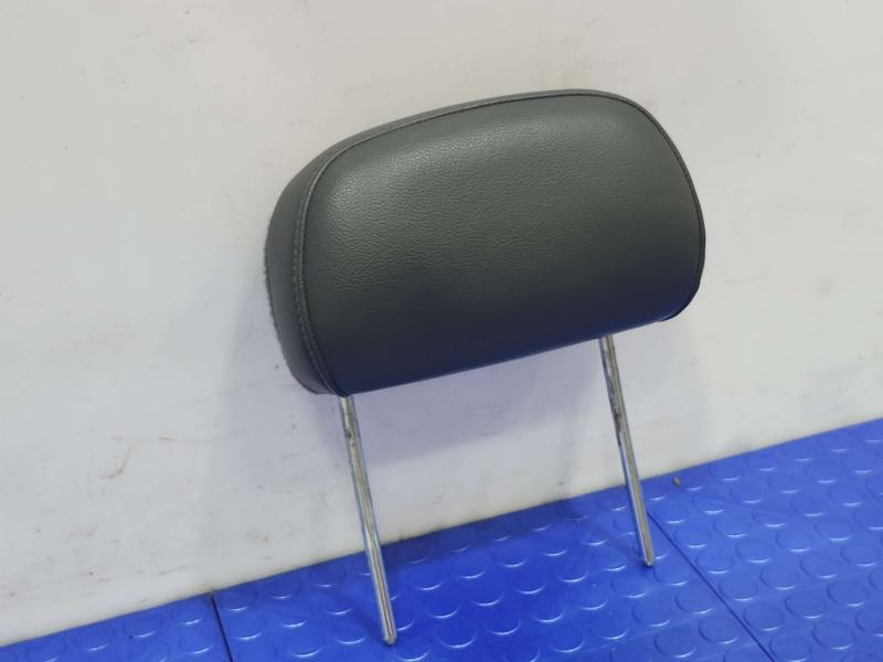 2004 Ford Explorer Headrest