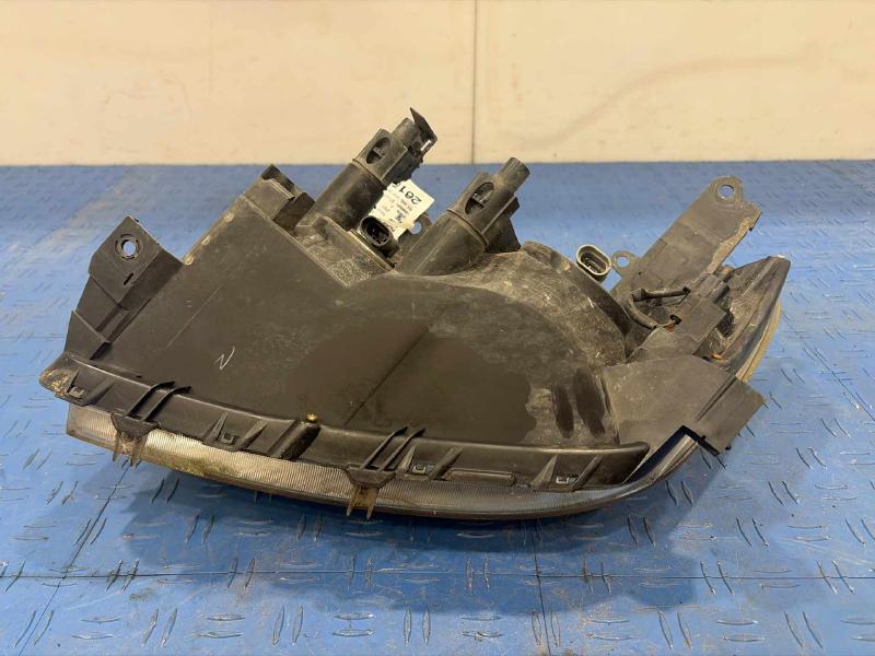 2007 Toyota RAV4 Headlamp Assembly