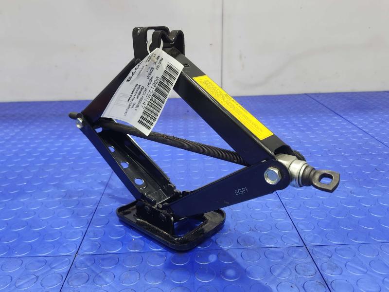 2011 Kia Sorento Jack Assembly
