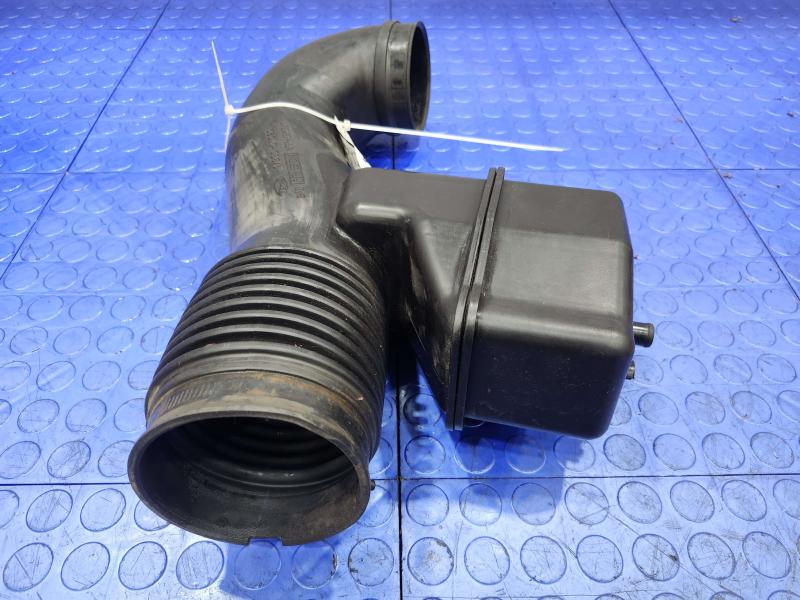 2007 Toyota Tundra Air Intake Tube/Resonator