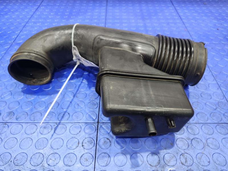 2007 Toyota Tundra Air Intake Tube/Resonator