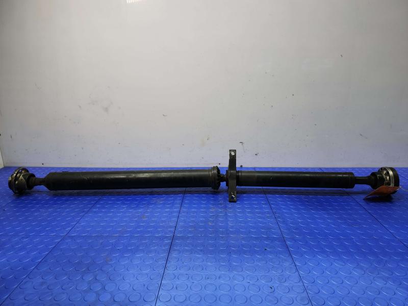 2017 Jaguar XE Rear Drive Shaft
