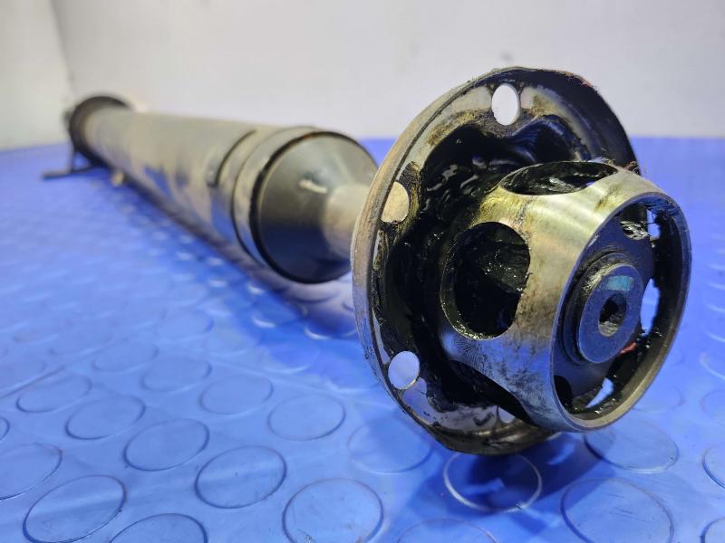 2017 Jaguar XE Rear Drive Shaft
