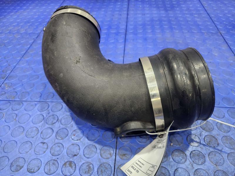 2008 Ford F-250 Super Duty Air Intake Tube/Resonator