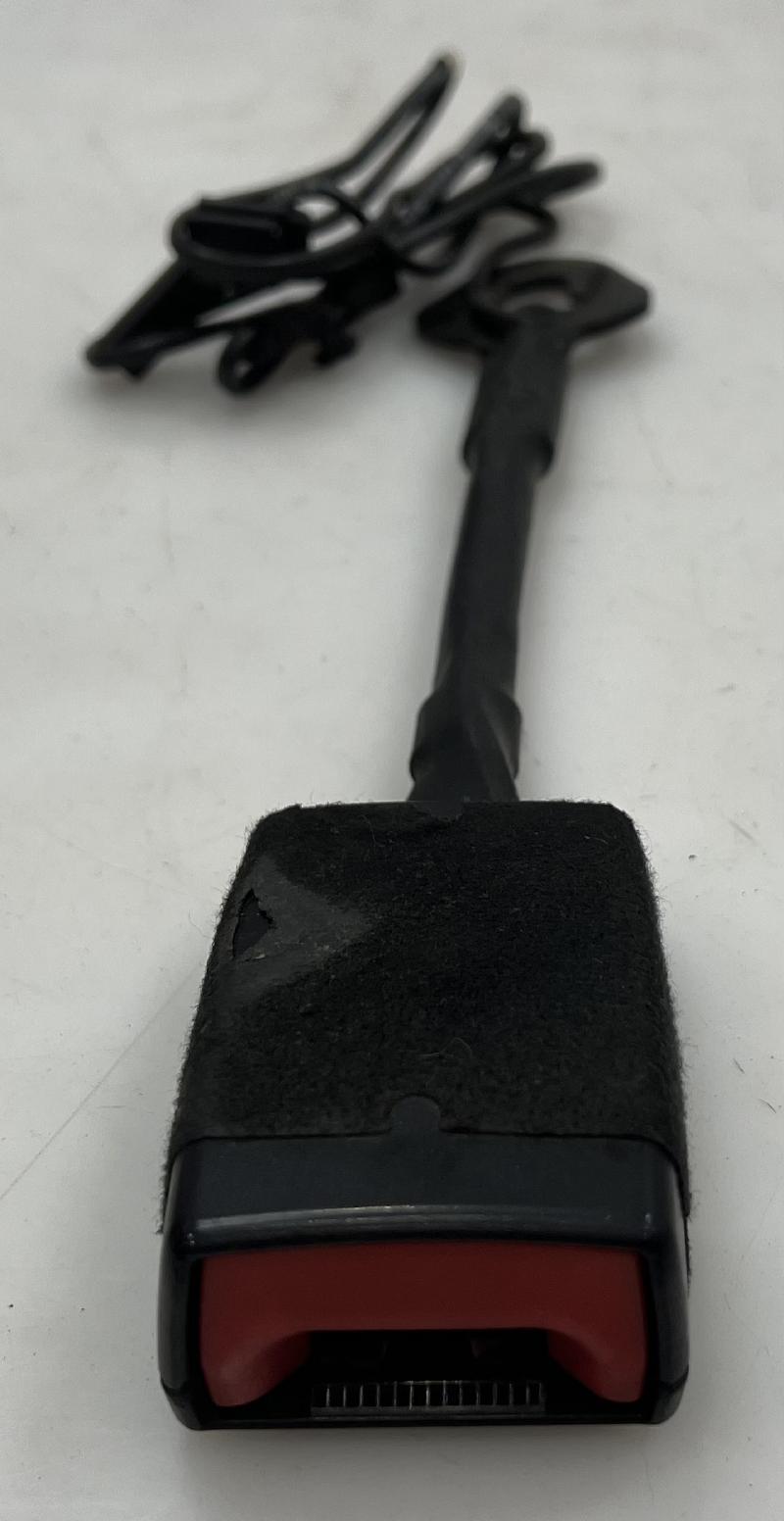2012 Volkswagen Passat Front Seat Belt