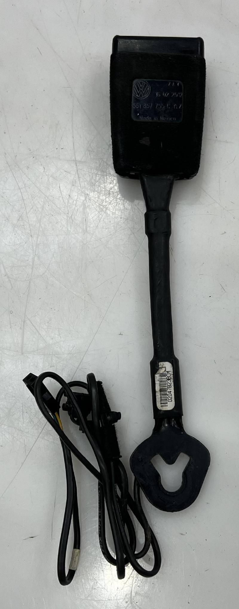 2012 Volkswagen Passat Front Seat Belt