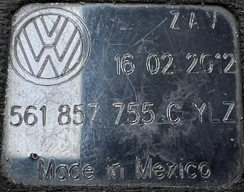 2012 Volkswagen Passat Front Seat Belt
