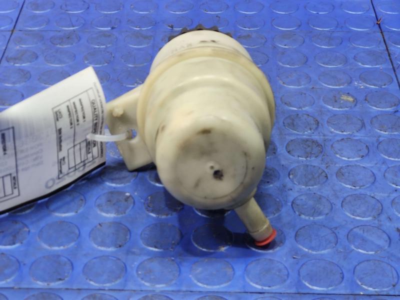 2011-2015 Dodge Durango 3.6L Remote Power Steering Oil Reservoir OEM 68068967AC