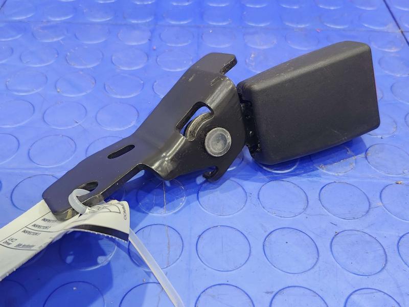 2020 Jeep Renegade Rear Seat Belt
