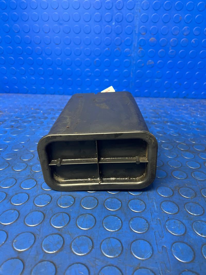 2000 GMC Sierra 1500 Evaporator Canister