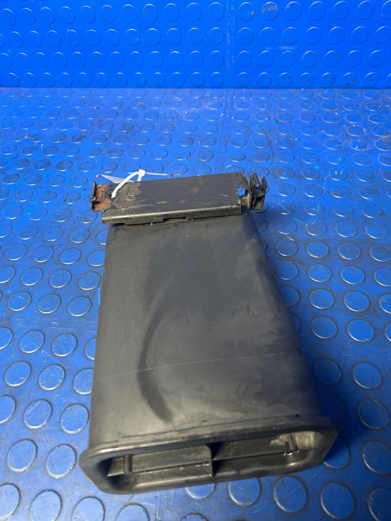 2000 GMC Sierra 1500 Evaporator Canister