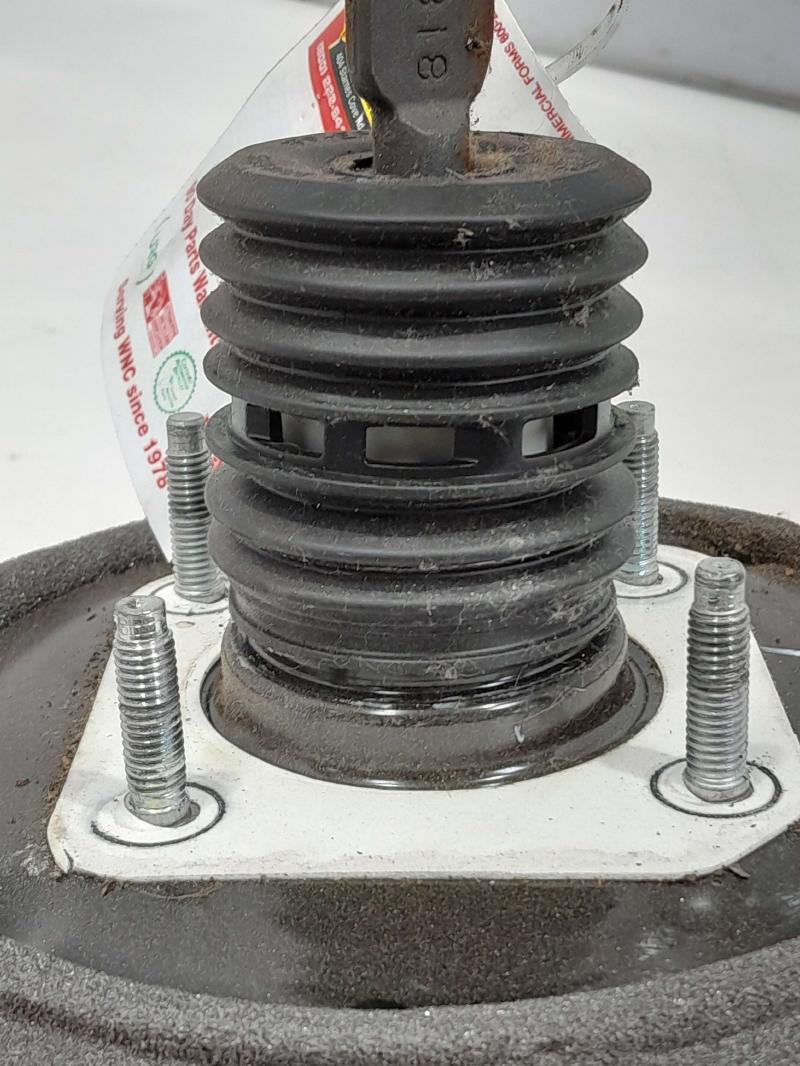 2011 Jeep Grand Cherokee Power Brake Booster