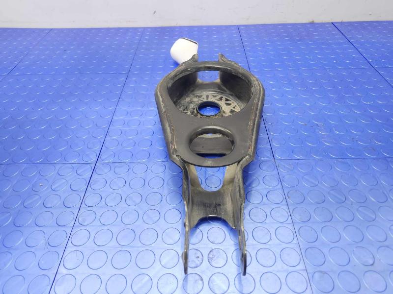 2021 Chrysler Voyager Lower Control Arm Rr