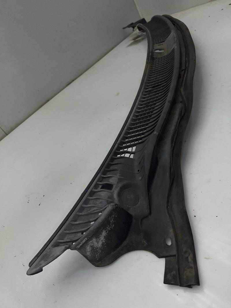 1997 Toyota Rav4 Cowl Panel Top Cover Grille Genuine OEM 55700-42190