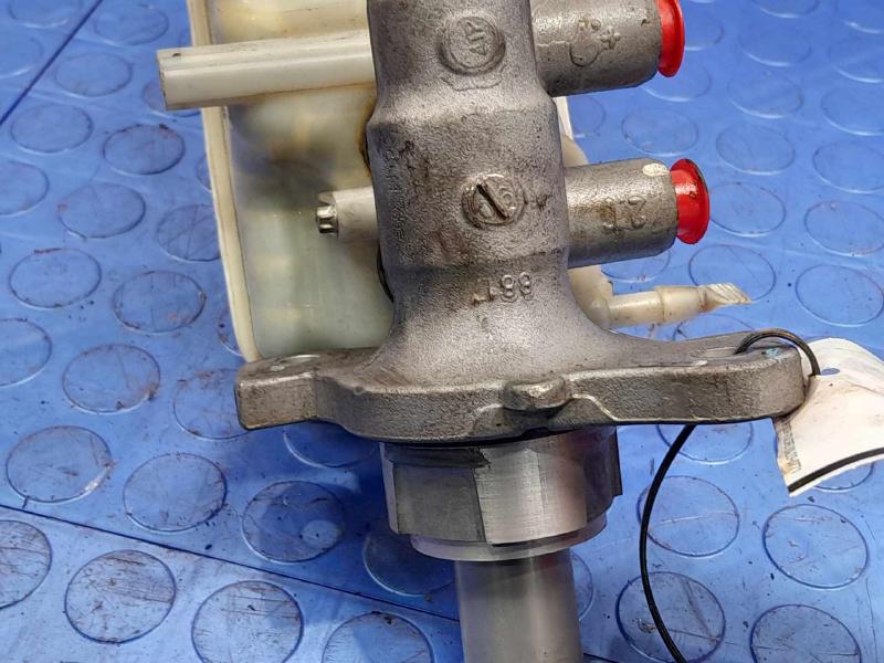 2013-2014 Cadillac ATS Brake Master Cylinder Assembly Genuine OEM 22909761