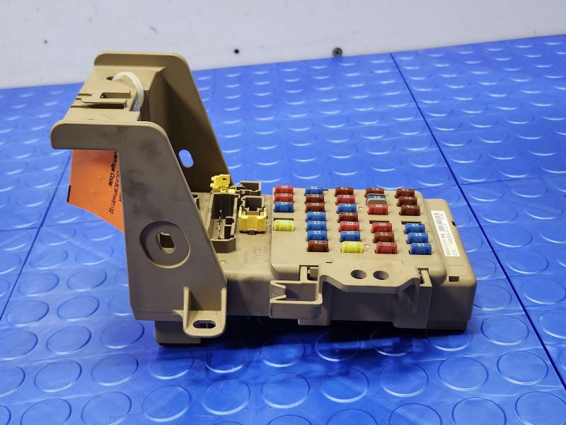 2014-2016 Subaru Forester Fuse Box Relay Junction Box OEM 82201FJ110