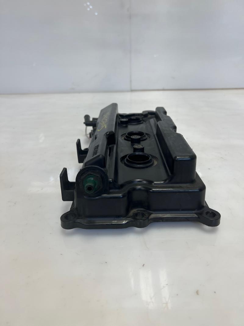 2009 Nissan Pathfinder Valve Cover