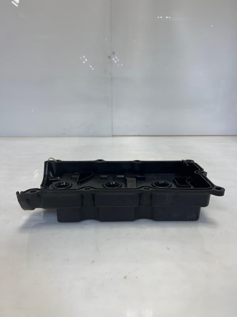 2009 Nissan Pathfinder Valve Cover