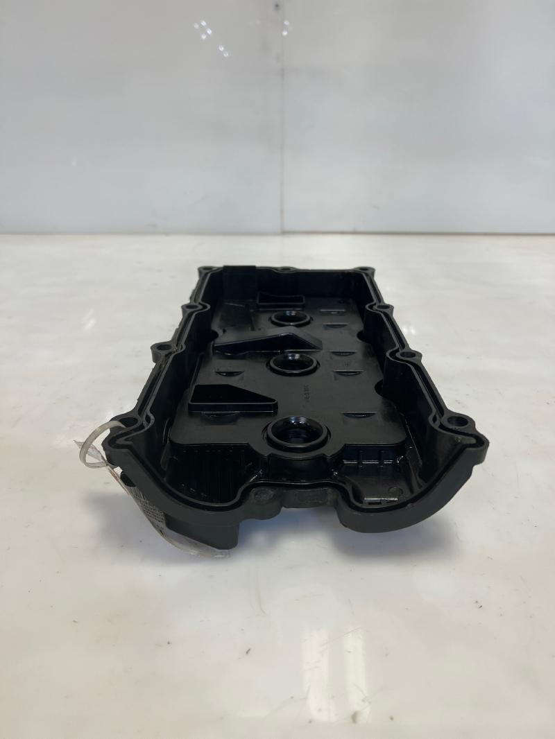 2009 Nissan Pathfinder Valve Cover