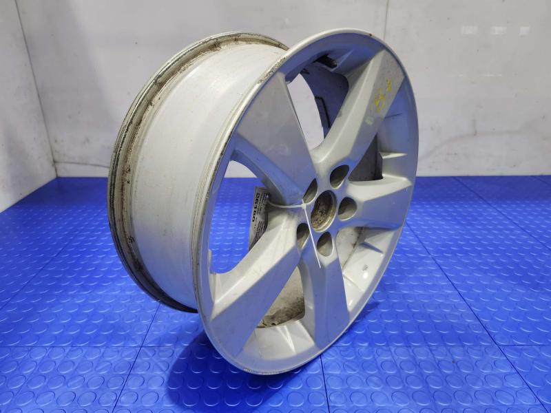 2005 Lexus RX 330 Wheel