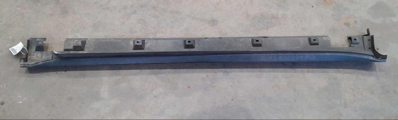 2008 Mercedes ML-Class Rocker Moulding