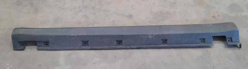 2008 Mercedes ML-Class Rocker Moulding