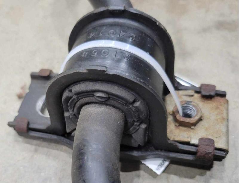 2015 Chrysler 200 Stabilizer Bar