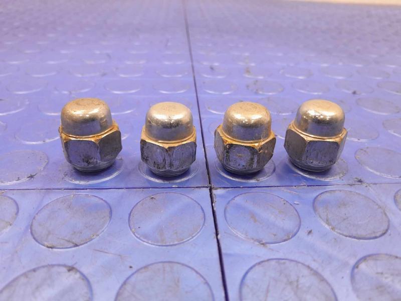 2014 Nissan Versa Lug Nuts