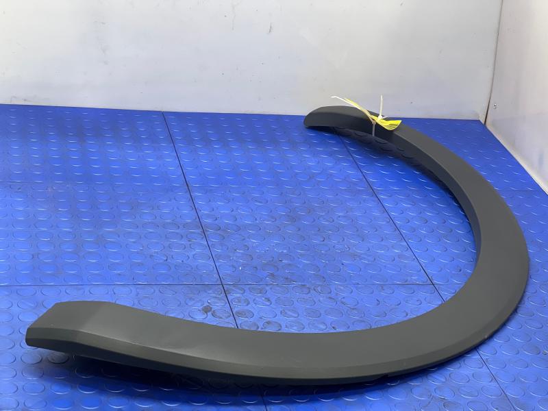 2015 Ford Transit 250 Wheel Opening Moulding