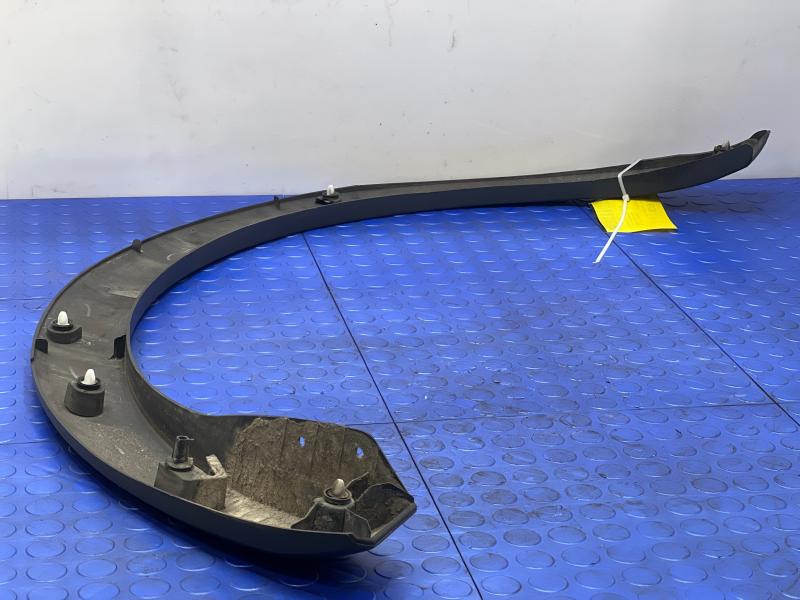 2015 Ford Transit 250 Wheel Opening Moulding