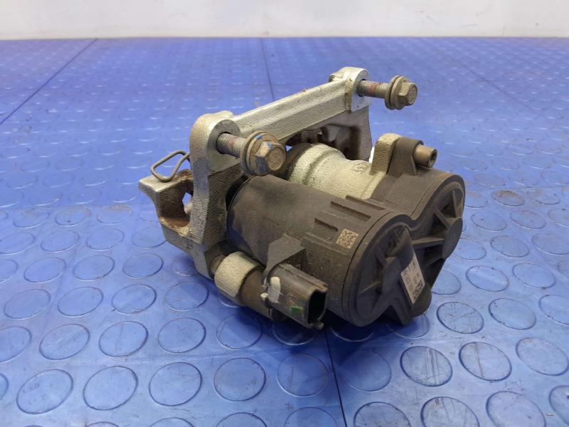 2022 Ford Maverick Caliper