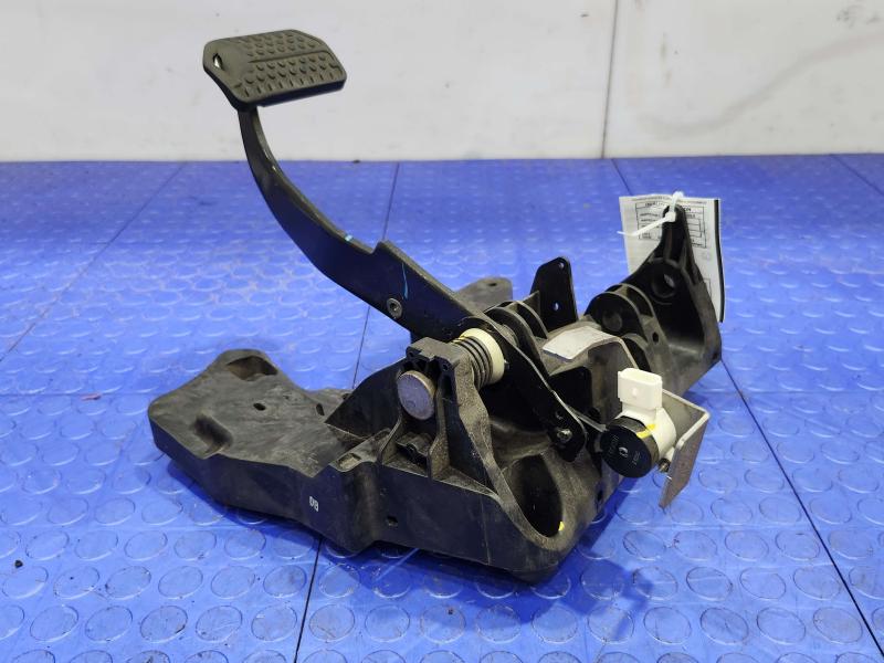 2014 Chevrolet Spark Brake Pedal