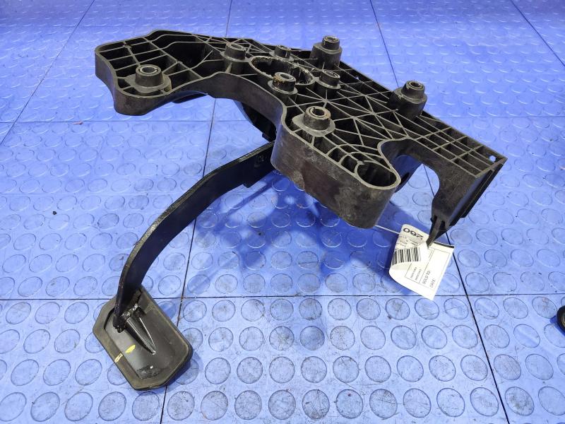 2014 Chevrolet Spark Brake Pedal
