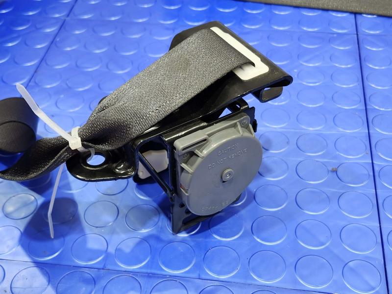 2008 Lexus LS 460 Rear Seat Belt