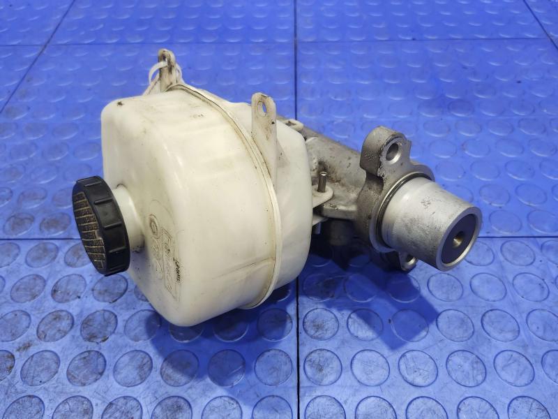2013 Ford F-250 Super Duty Master Cylinder