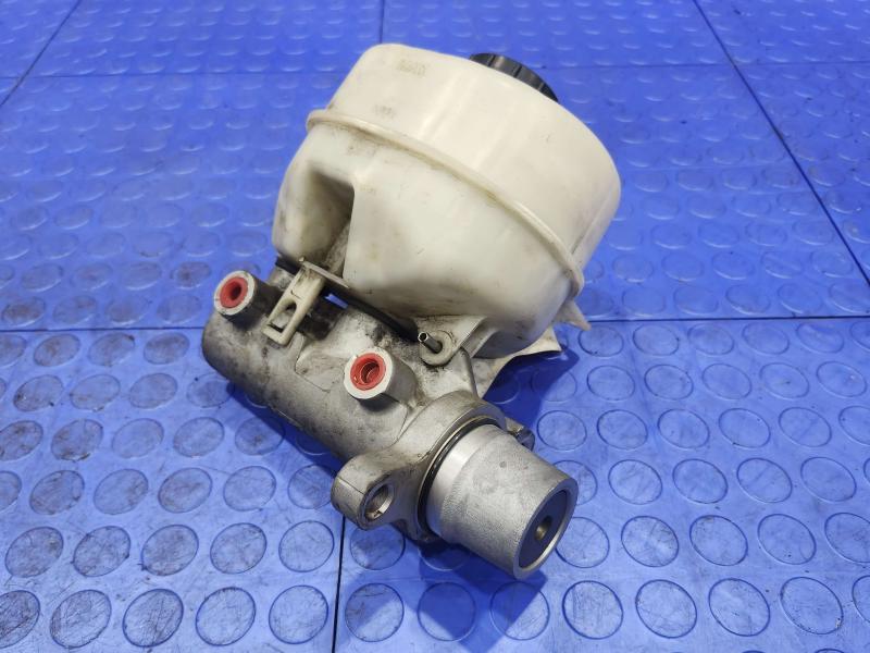 2013 Ford F-250 Super Duty Master Cylinder