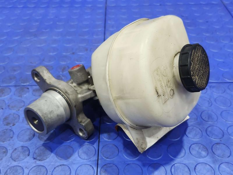 2013 Ford F-250 Super Duty Master Cylinder
