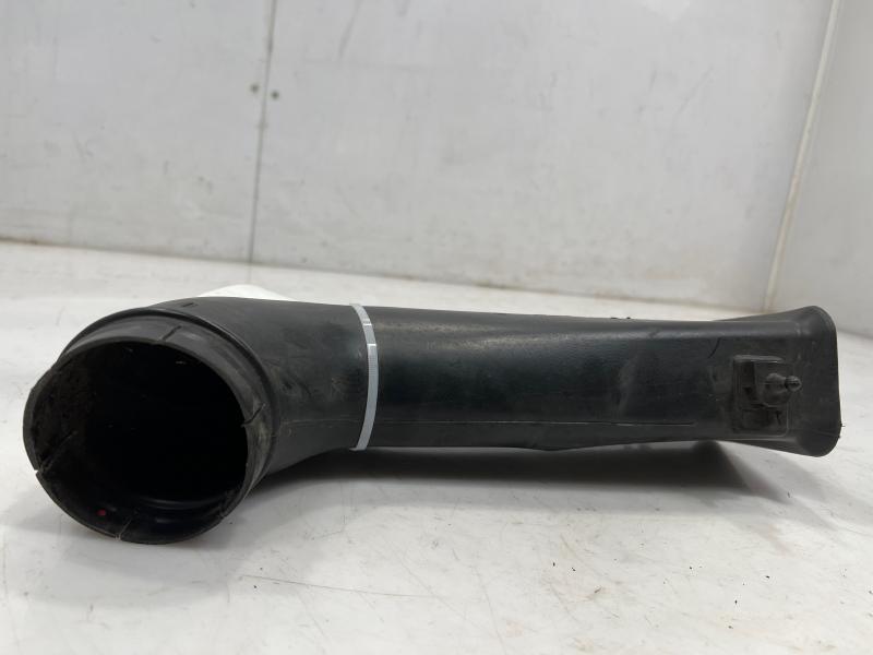 2008 Jaguar XK Air Intake Tube/Resonator