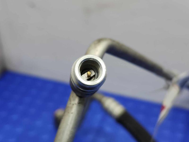 2011 Volkswagen Touareg Air Conditioner Hose