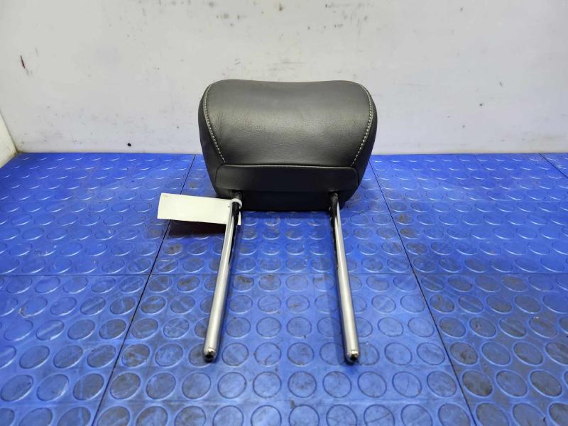 2017 Kia Niro Headrest
