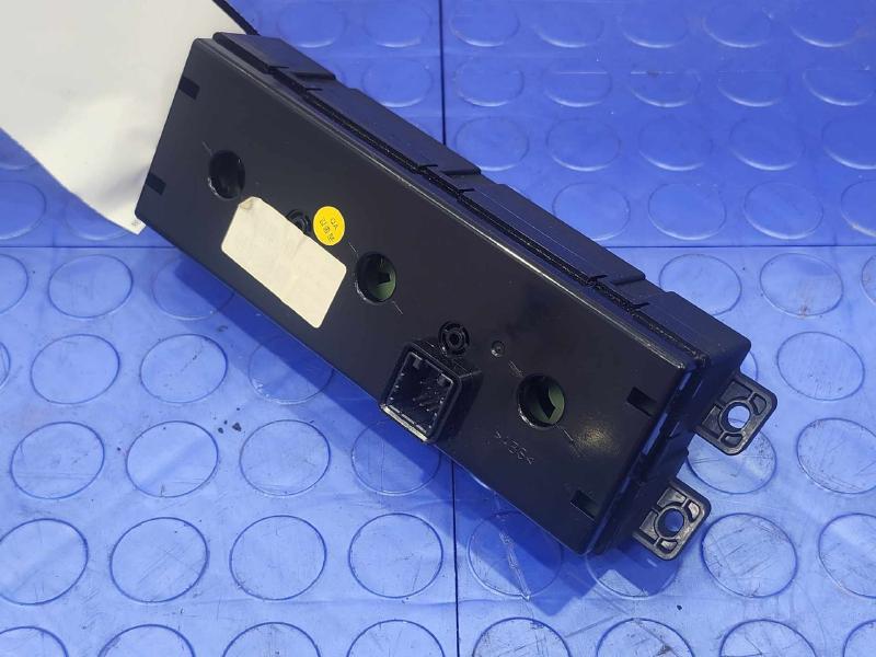 2017 Dodge Grand Caravan Heater A/C Control